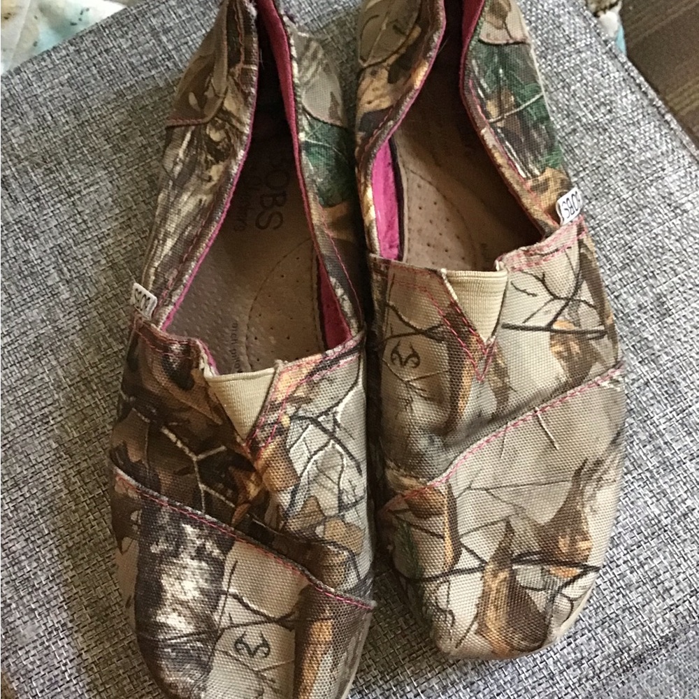 BOBS from Skechers Realtree Camo Slip-On Flats with Pink Trim